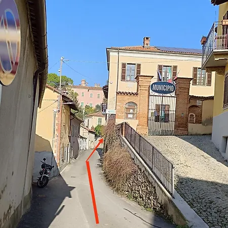 La Collinetta Di Pino D'asti *